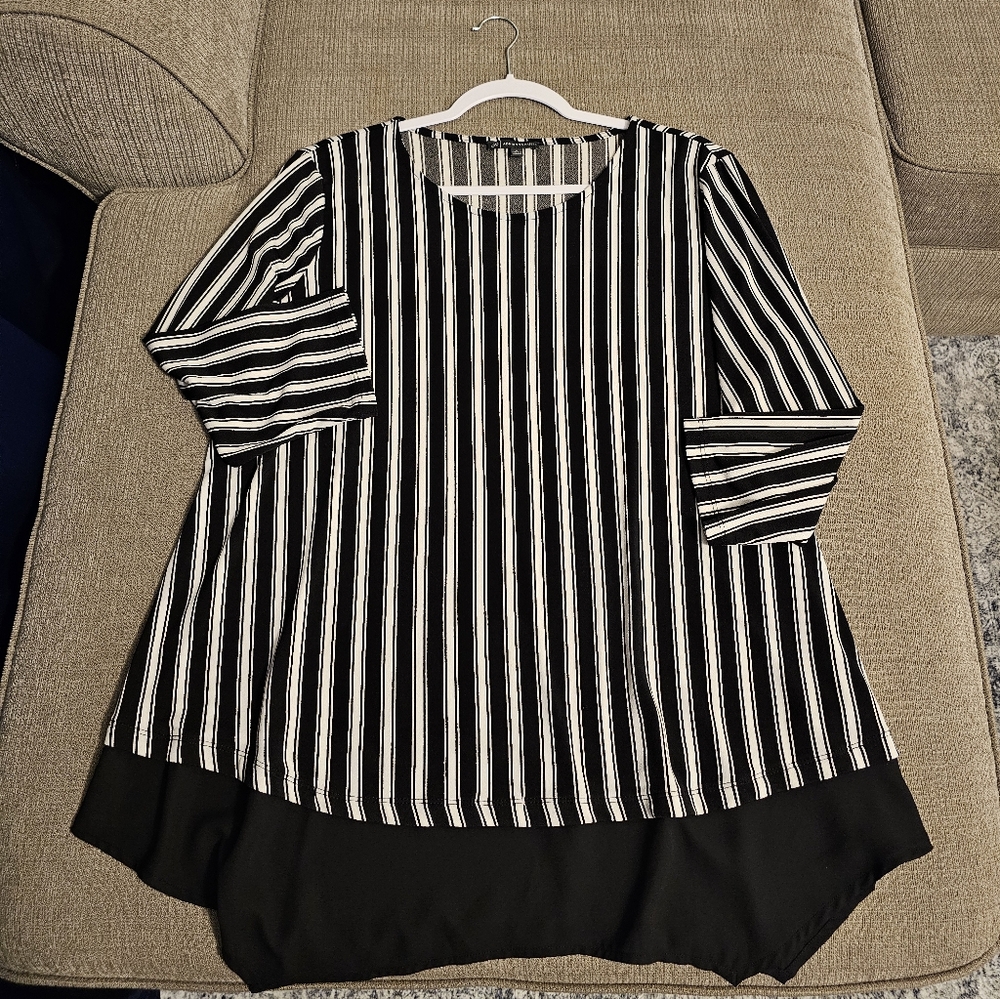Adrianna Papell Black White Stripped Office Career Casual Top Blouse Size 1X